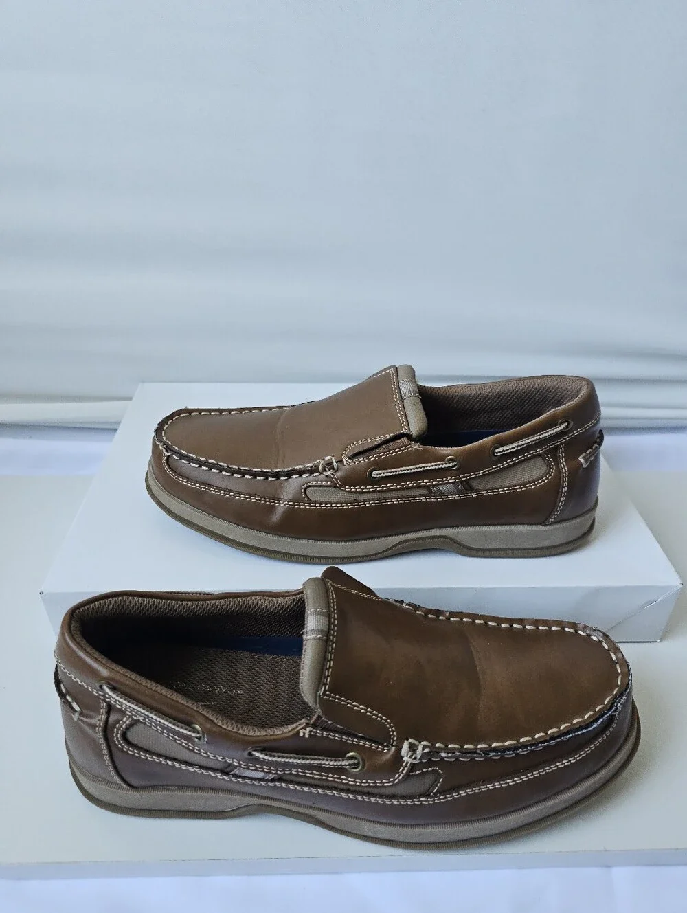 Stone Canyon Men's Brown Slip-On Boat Shoes / Loafers - Size 8.5M